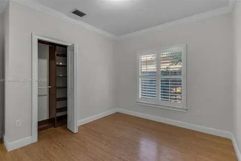 7048 SW 83rd Court Miami FL 33143