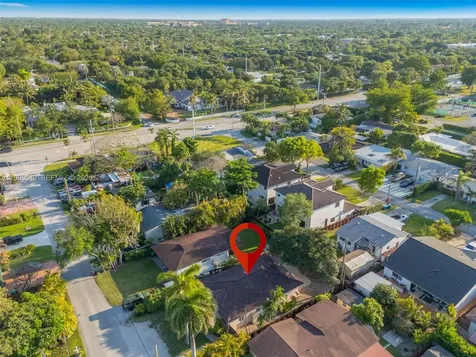 7048 SW 83rd Court Miami FL 33143