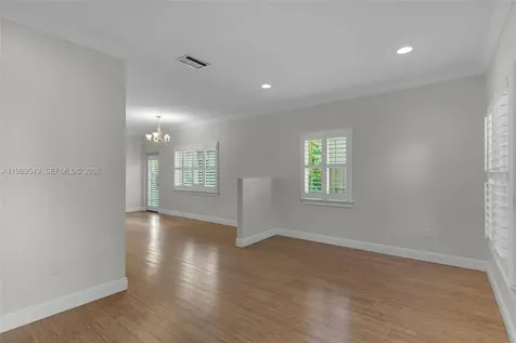 7048 SW 83rd Court Miami FL 33143