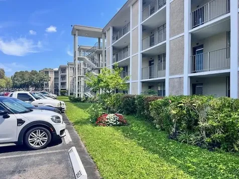 2998 NW 48th Terrace Lauderdale Lakes FL 33313