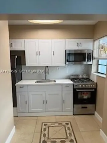 321 Wilson Street Hollywood FL 33019