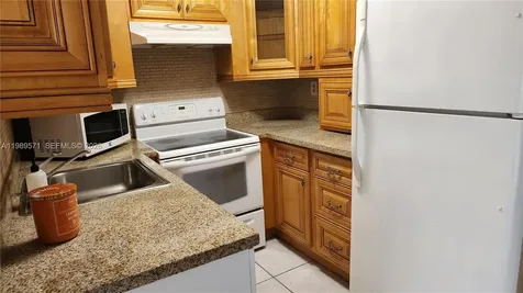 9405 W Flagler Street Miami FL 33174