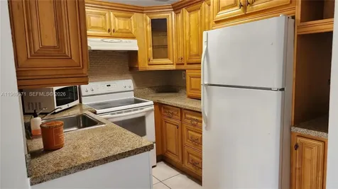 9405 W Flagler Street Miami FL 33174