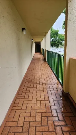 9405 W Flagler Street Miami FL 33174