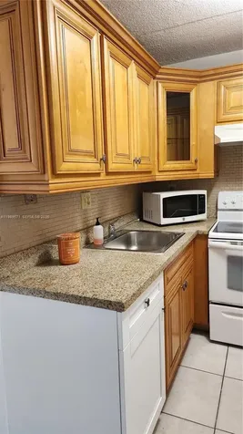 9405 W Flagler Street Miami FL 33174