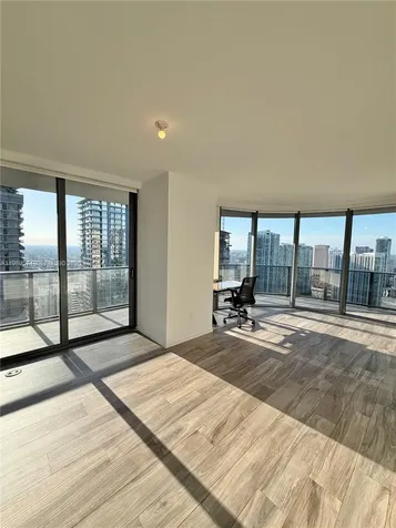 Miami FL 33130