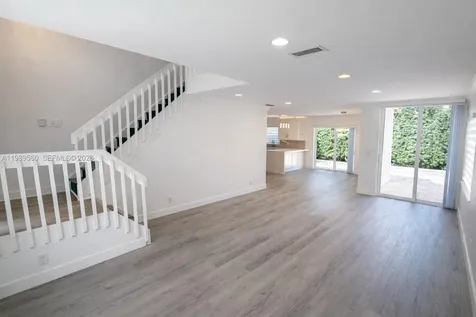 10971 NW 12th Place Plantation FL 33322
