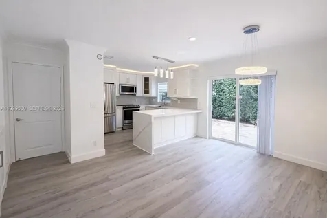 10971 NW 12th Place Plantation FL 33322