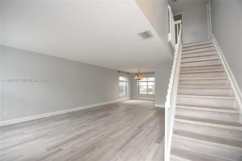 4801 Grapevine Way Davie FL 33331