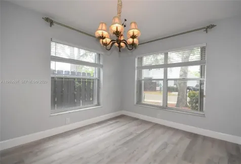 4801 Grapevine Way Davie FL 33331