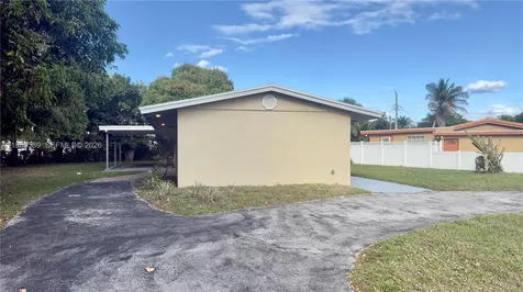 1125 NW 16th Court Fort Lauderdale FL 33311