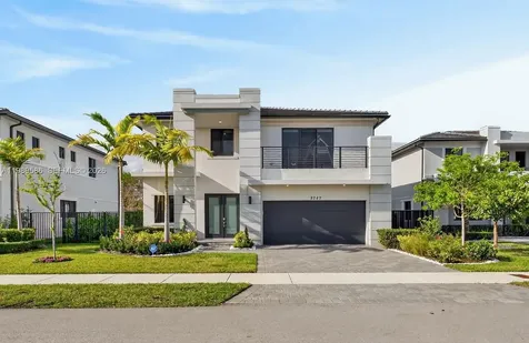 8267 SW 120th Terrace Miami FL 33156