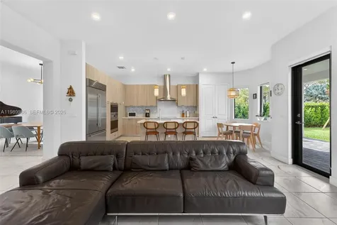 8267 SW 120th Terrace Miami FL 33156
