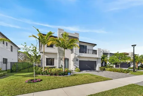 8267 SW 120th Terrace Miami FL 33156
