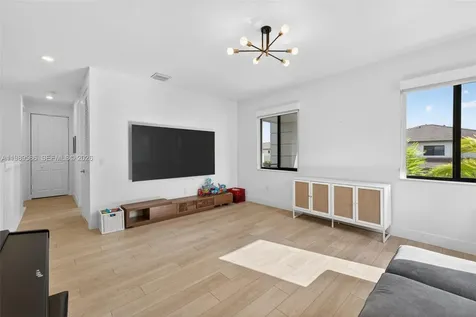 8267 SW 120th Terrace Miami FL 33156