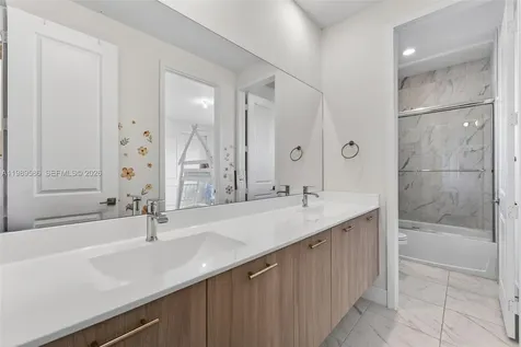8267 SW 120th Terrace Miami FL 33156