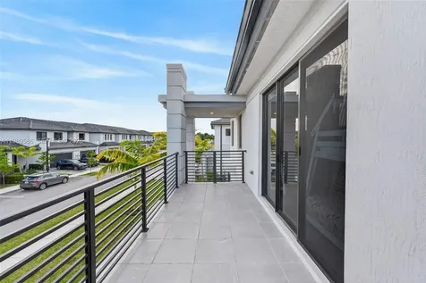 8267 SW 120th Terrace Miami FL 33156