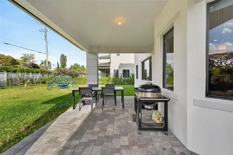 8267 SW 120th Terrace Miami FL 33156