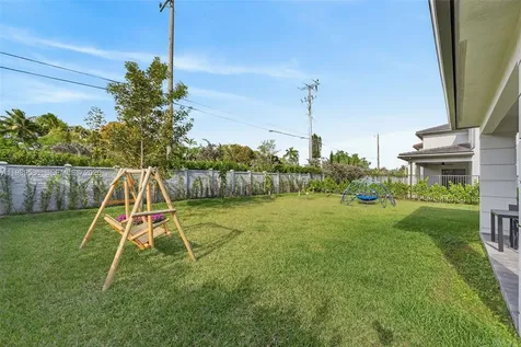 8267 SW 120th Terrace Miami FL 33156