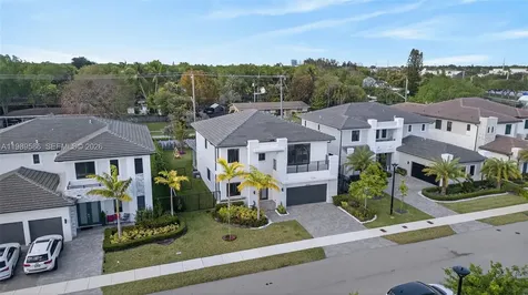 8267 SW 120th Terrace Miami FL 33156
