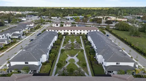 8267 SW 120th Terrace Miami FL 33156