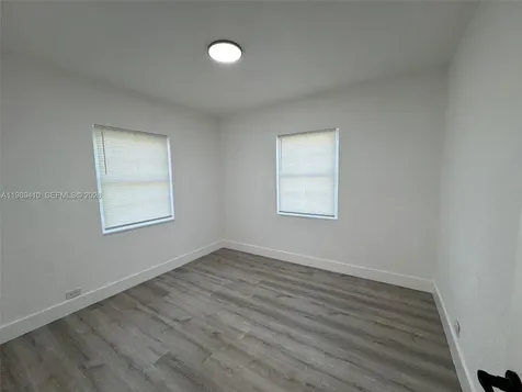 2450 NW 157th Street Road Miami Gardens FL 33054