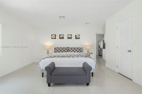 1924 SW 20th Street Miami FL 33145