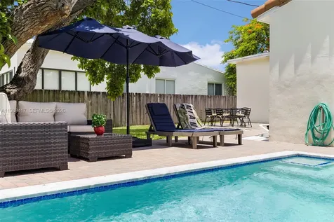 1924 SW 20th Street Miami FL 33145