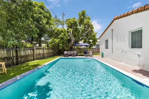 1924 SW 20th Street Miami FL 33145