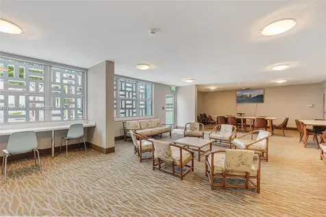 3 Island Avenue Miami Beach FL 33139