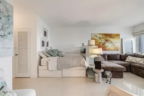 3 Island Avenue Miami Beach FL 33139