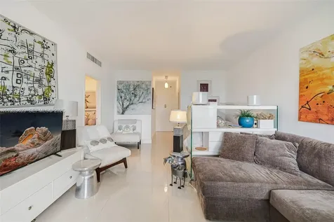 3 Island Avenue Miami Beach FL 33139