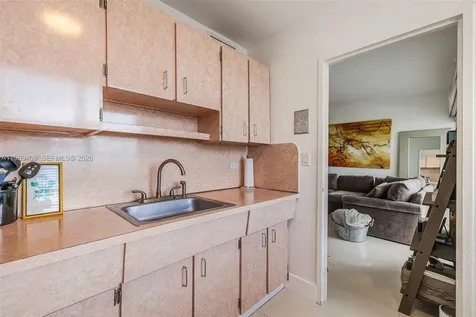 3 Island Avenue Miami Beach FL 33139
