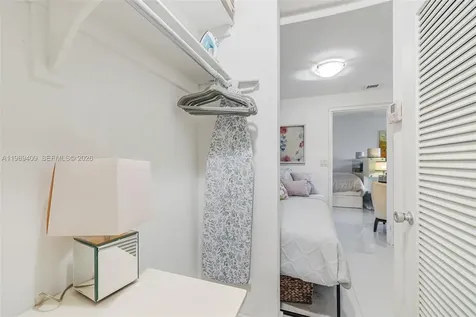 3 Island Avenue Miami Beach FL 33139