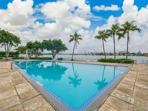 3 Island Avenue Miami Beach FL 33139