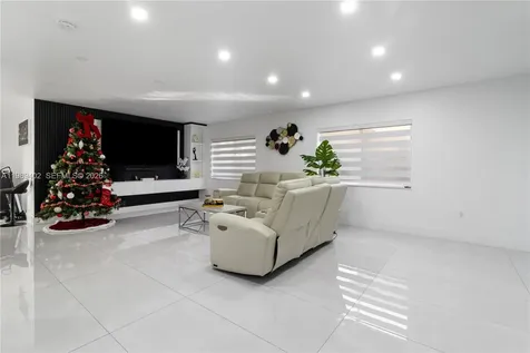 14052 SW 167th Terrace Miami FL 33177