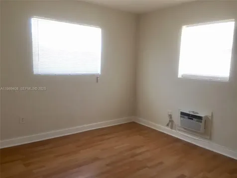 2551 NW 13th Street Miami FL 33125