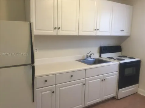 2551 NW 13th Street Miami FL 33125