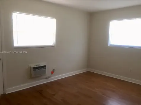 2551 NW 13th Street Miami FL 33125