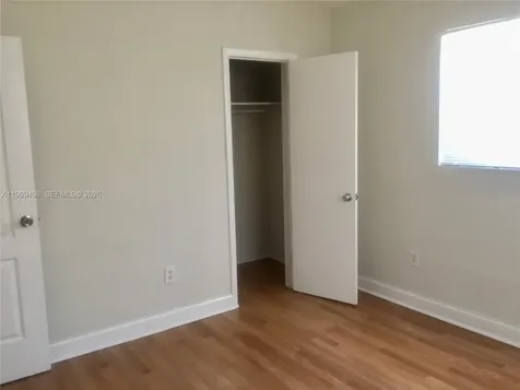 2551 NW 13th Street Miami FL 33125