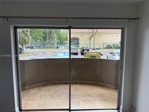 5199 NW 7th Street Miami FL 33126