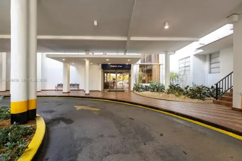 2750 NE 183rd Street Aventura FL 33160