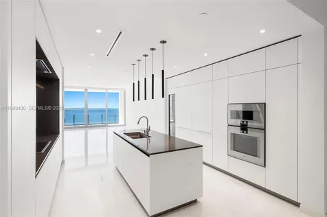 300 Biscayne Boulevard Way Miami FL 33131