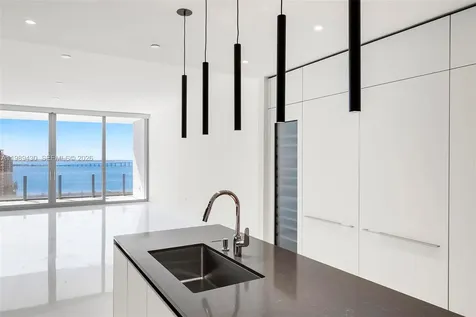 300 Biscayne Boulevard Way Miami FL 33131