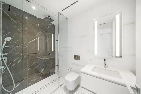 300 Biscayne Boulevard Way Miami FL 33131