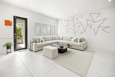 12021 SW 82nd Place Miami FL 33156