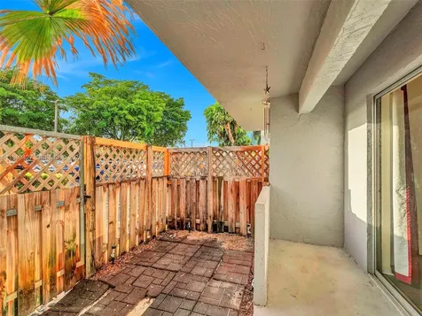 4600 SW 67th Avenue Miami FL 33155
