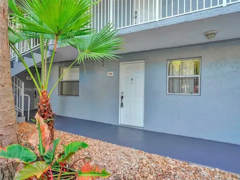 4600 SW 67th Avenue Miami FL 33155