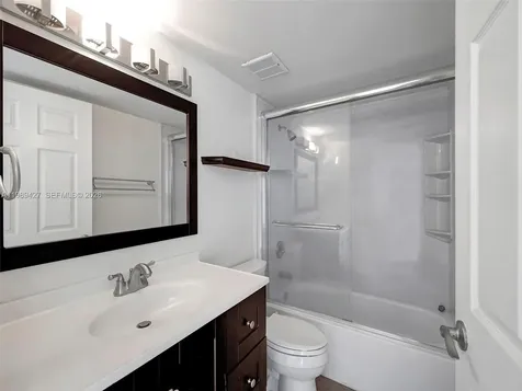 4600 SW 67th Avenue Miami FL 33155