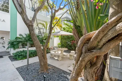 1211 Pennsylvania Avenue Miami Beach FL 33139